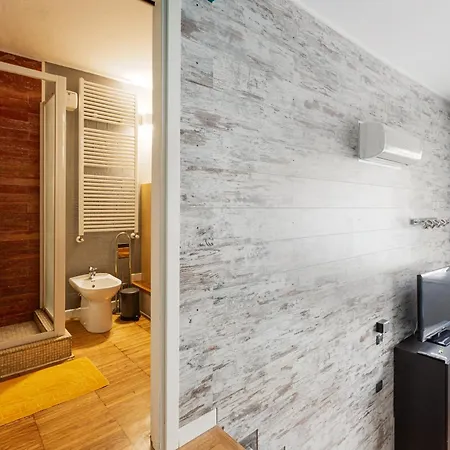 Guesthost - - Gorla M1 Modern Studio! Apartamento Milán