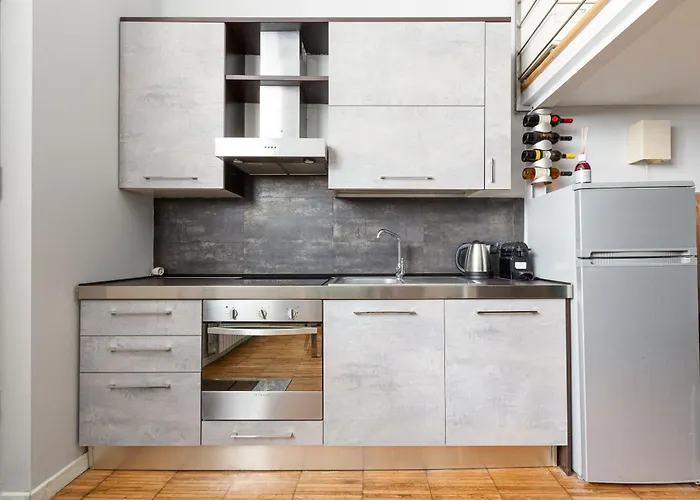 Guesthost - - Gorla M1 Modern Studio! Apartament