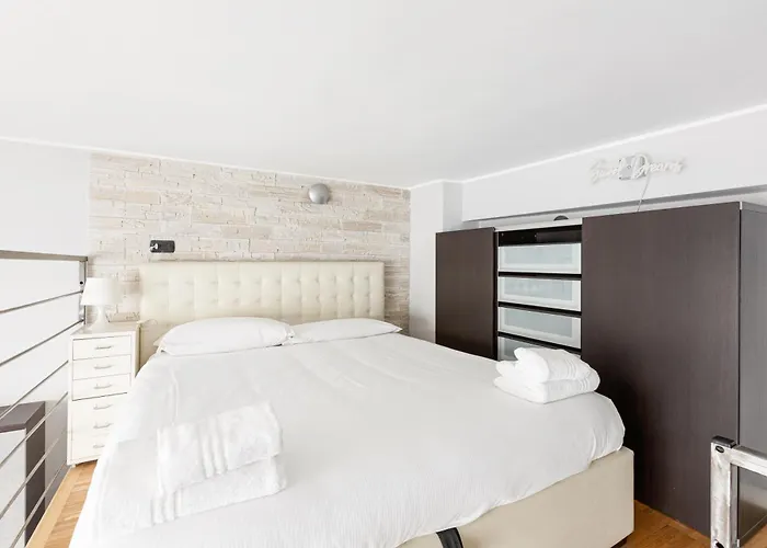Guesthost - - Gorla M1 Modern Studio! Apartment *